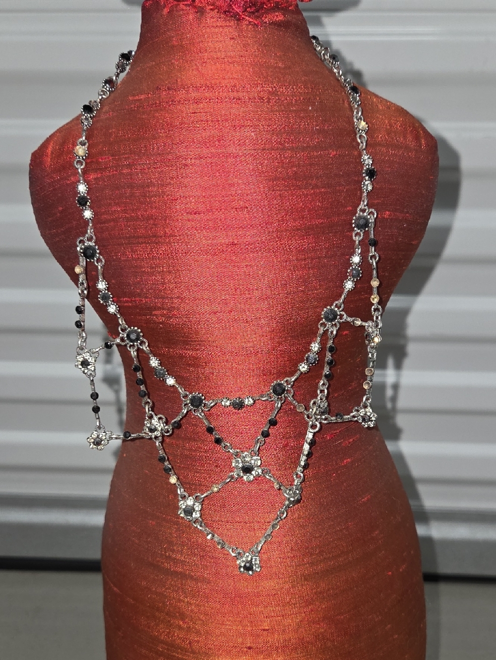 Silver Floral Beaded Body Chain Necklace in Black and Silver